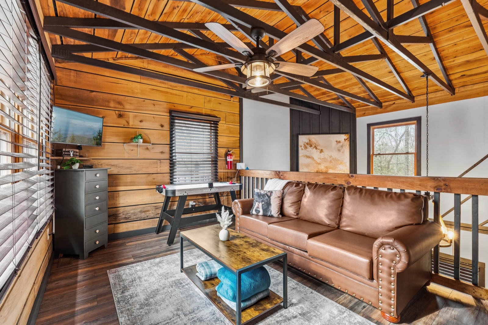 Hideaway Hollow loft